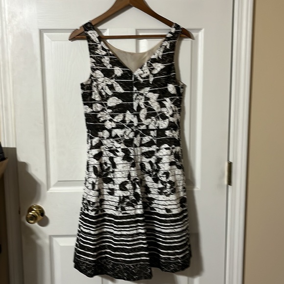 Signature By Robbie Bee Woman’s Multicolor Dress Size 8 - Picture 6 of 8